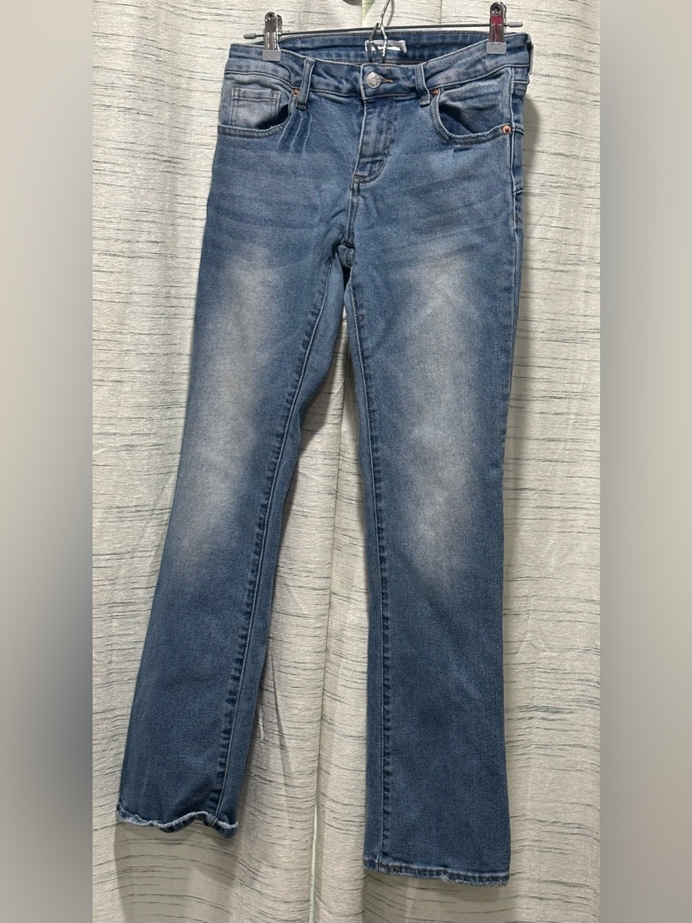 Women’s Flare Jeans in Faded Blue Wash